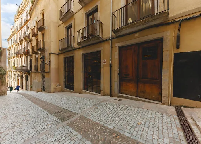 Bravissimo Estudi Verd, In The Historic Centre شقة خيرونا